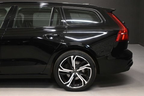 Volvo V60 2.0 V60 + B4 MHEV Auto 5dr 24