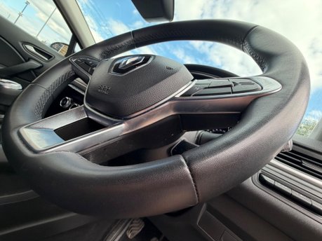 Renault Captur ICONIC TCE 20