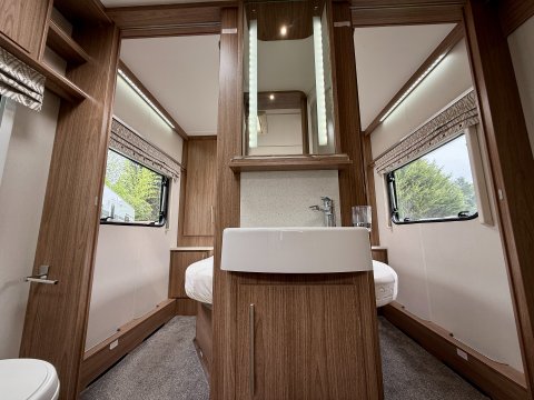 Coachman VIP 545/4 Sussex Chanctonbury Special Edition 22