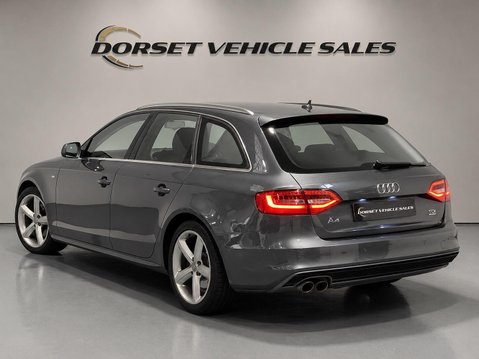 Audi A4 2.0 TDI S line quattro Euro 5 (s/s) 5dr 5