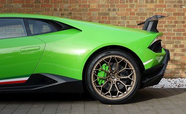Lamborghini Huracan Performante 21