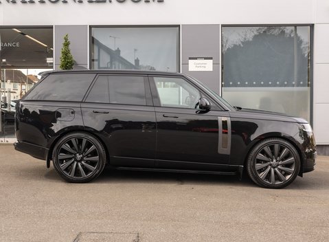 Land Rover Range Rover P615 SV 3