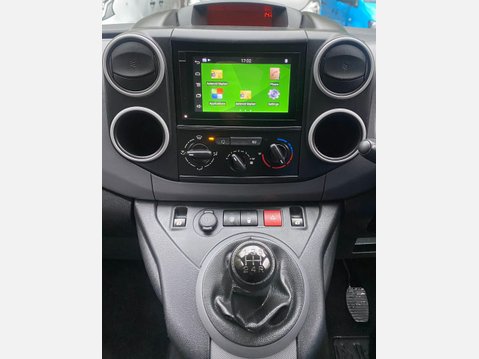 Peugeot Partner 1.6 HDi S Crew Van 4dr Diesel Manual L2 (147 g/km, 92 bhp) 25