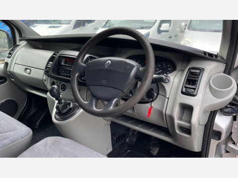 Renault Trafic 2.0 TD dCi SL27 Panel Van 4dr Diesel Manual L1 H1 (214 g/km, 90 bhp) 23