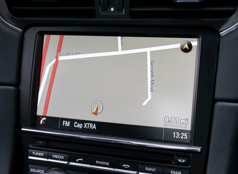 Porsche 911 (991) Carrera GTS 18