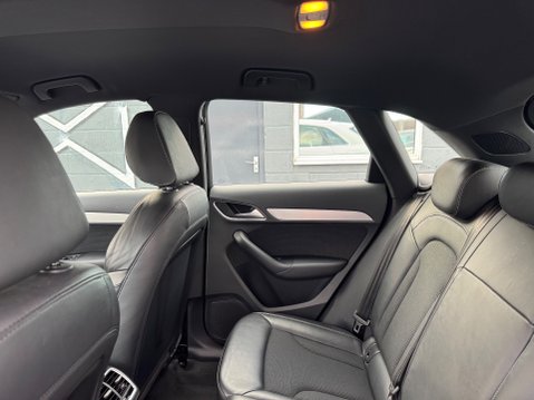 Audi Q3 TFSI S LINE EDITION 42