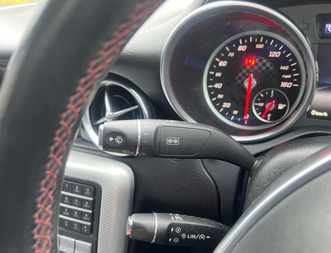 Mercedes-Benz SLC 2.1 SLC 250 D AMG Line Auto 2dr 31