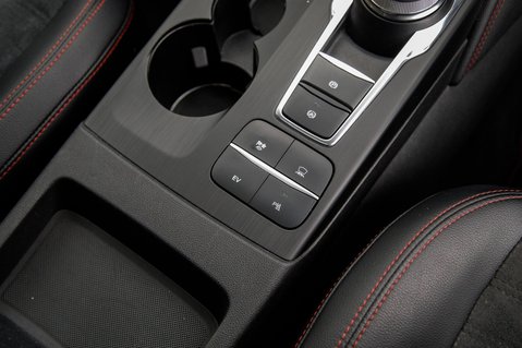 Ford Kuga ST-LINE X EDITION 37