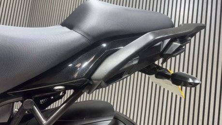 Kawasaki Versys 650 KLE 2015 STUNNING EXAMPLE ONLY 7K ADVENTURE A2 BIKE 24