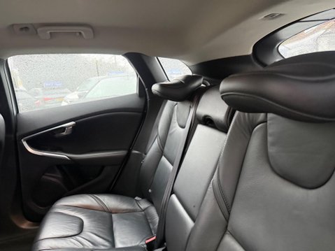 Volvo V40 2.0 D3 SE Lux Nav Geartronic Euro 5 (s/s) 5dr 31