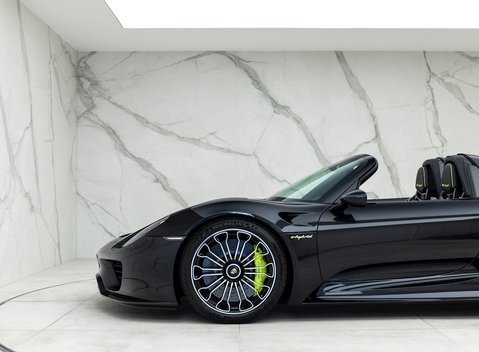 Porsche 918 Spyder 30