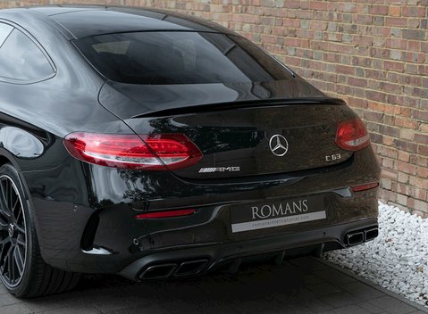 Mercedes-Benz C Class C63 Coupe 23