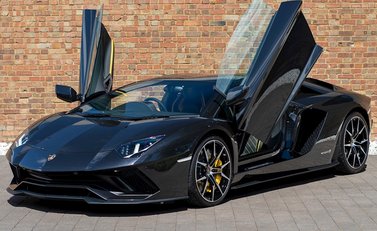 Lamborghini Aventador S LP740-4 8