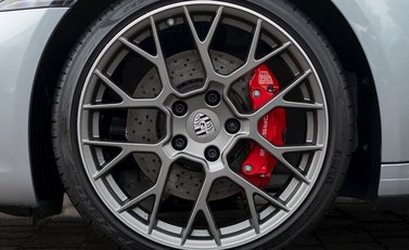 Porsche 911 Carrera 4S (992) 10