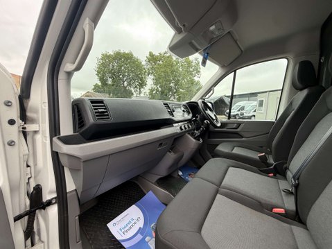 Volkswagen Crafter 2.0 Crafter CR35 Startline TDI 13