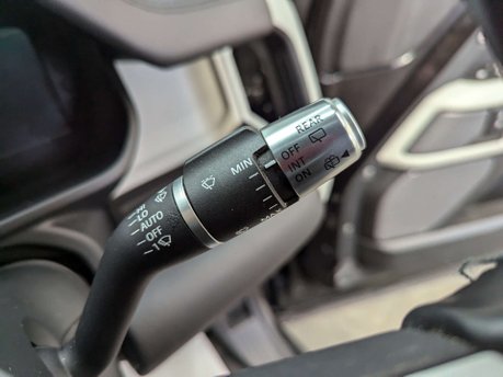 Land Rover Defender 2.0 Defender X-Dynamic HSE PHEV Auto 4WD 5dr 77