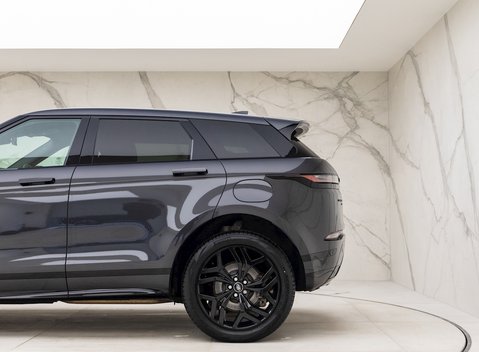 Land Rover Range Rover Evoque P300e R-Dynamic SE 26