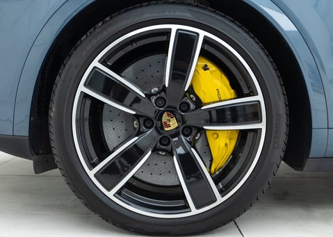 Porsche Cayenne TURBO S E-HYBRID 