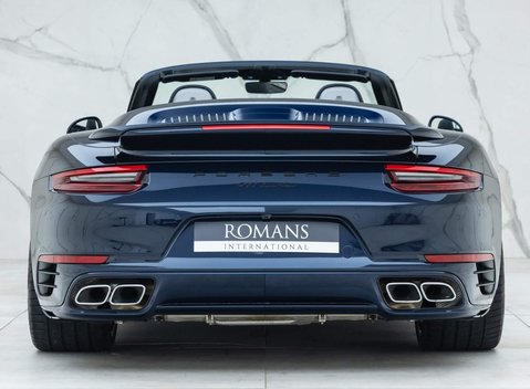 Porsche 911 Turbo Cabriolet (991.2) 10