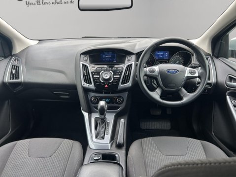Ford Focus 1.6 Titanium Navigator Powershift Euro 5 5dr 21