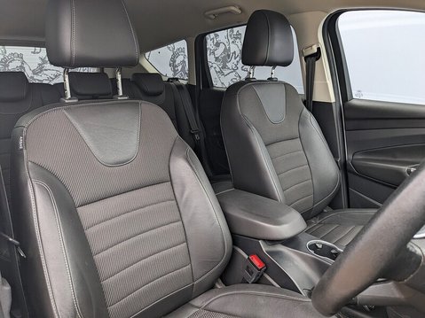 Ford Kuga TITANIUM TDCI 12