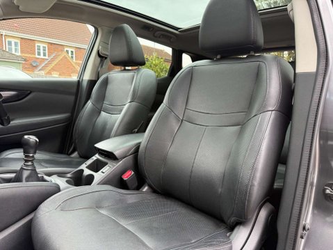 Nissan Qashqai 1.5 dCi Tekna 2WD Euro 5 (s/s) 5dr 54