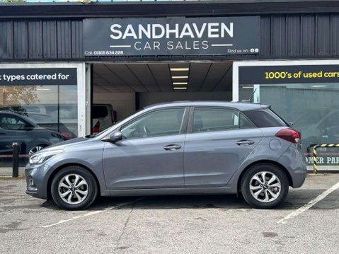 Hyundai i20 1.2 SE Launch Edition Hatchback 5dr Petrol Manual Euro 6 (s/s) (84 ps) BLUE 11