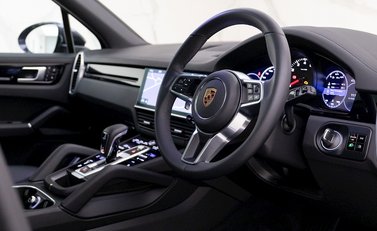 Porsche Cayenne V6 9