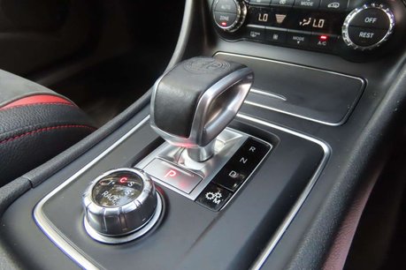 Mercedes-Benz CLA Class 2.0 CLA45 AMG Night Edition Shooting Brake SpdS DCT 4MATIC Euro 6 (s/s) 5dr 15