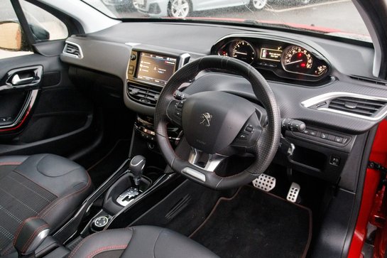 Peugeot 2008 PURETECH S/S GT LINE