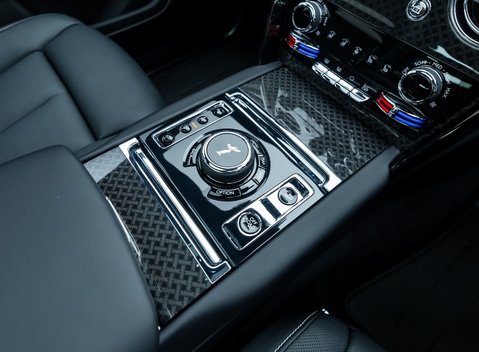 Rolls-Royce Cullinan Black Badge 27