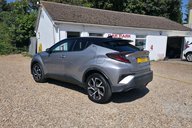 Toyota C-HR DYNAMIC.. 9 MAIN DEALER SERVICES.. STUNNING EXAMPLE 2