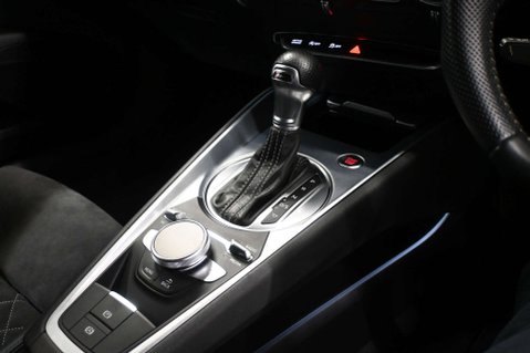 Audi TT 2.0 TT Black Edition 45 TFSI Quattro Semi-Auto 4WD 3dr 19