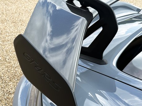 Porsche 718 CAYMAN GT4 RS PDK 42