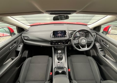 Nissan Qashqai DIG-T ACENTA PREMIUM MHEV 14