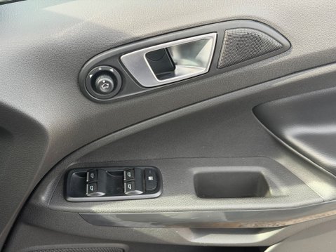 Ford Ecosport TITANIUM TDCI 18