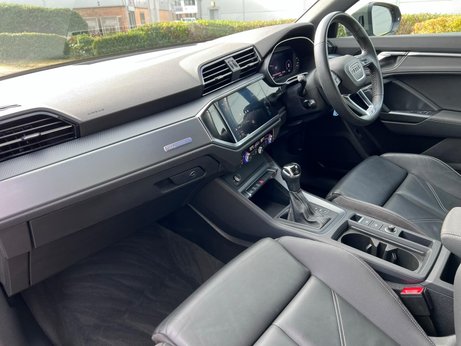 Audi Q3 1.5 TFSI CoD 35 S line S Tronic Euro 6 (s/s) 5dr 24