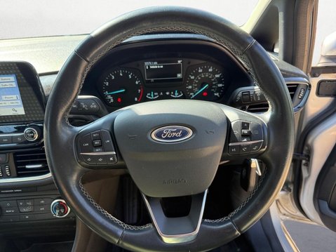 Ford Fiesta 1.0T EcoBoost Zetec Euro 6 (s/s) 5dr 17