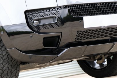 Land Rover Defender 110