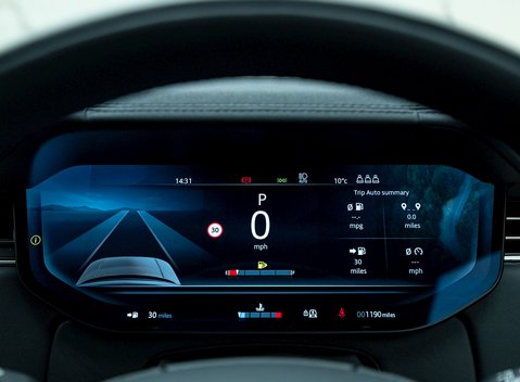 Land Rover Range Rover D300 SE 17