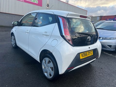 Toyota Aygo 1.0 Aygo X-Play VVT-i 5dr 9
