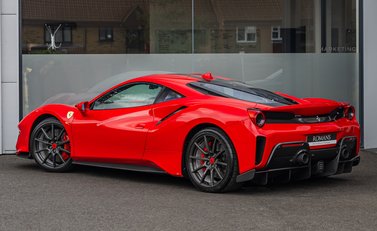 Ferrari 488 Pista 4