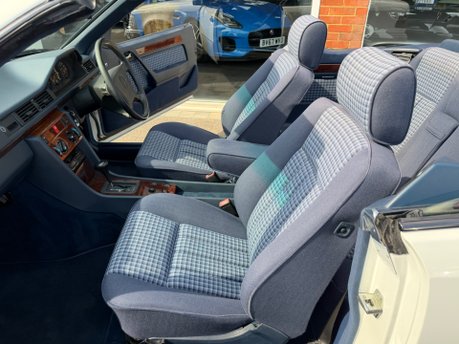 Mercedes-Benz E Class 3.2 E320 Cabriolet 2dr Petrol Automatic (217 bhp) 28