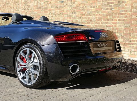 Audi R8 V10 Spyder 16