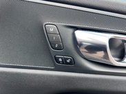 Volvo XC60 2.0 D4 R-Design Pro Auto AWD Euro 6 (s/s) 5dr 35