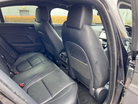 Jaguar XE 2.0i GPF R-Sport Auto Euro 6 (s/s) 4dr 34