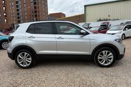 Volkswagen T-Cross 1.0 SE TSI.. 6 MAIN DEALER SERVICES..APPLE CARPLAY & ANDROID AUTO..STUNNING 6