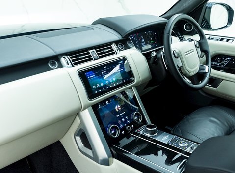 Land Rover Range Rover 3.0 SDV6 Autobiography 15