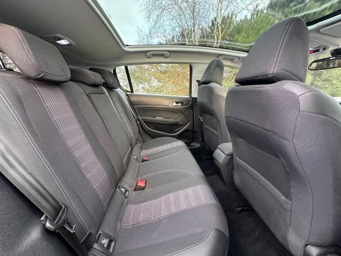 Peugeot 308 1.2 PureTech GPF Allure Euro 6 (s/s) 5dr 7