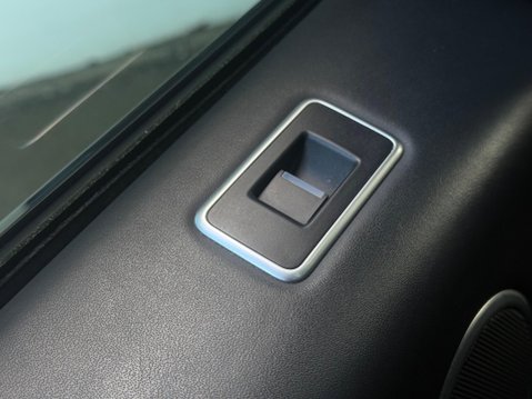 Land Rover Range Rover Sport 3.0 SD V6 Autobiography Dynamic Auto 4WD Euro 6 (s/s) 5dr 65